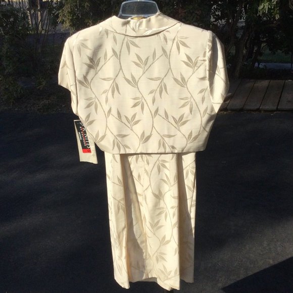 J.R.Nites Cream Bamboo Short  Jacket-Dress 2pc Suit - Picture 2 of 6